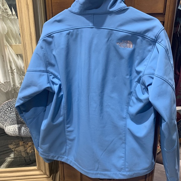 NorthFace jacket! BEAUTIFUL color, great condition - Picture 3 of 4